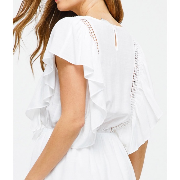 ✨Restock✨ White Ruffle Crochet Trim V-Neck Dress - Picture 4 of 8